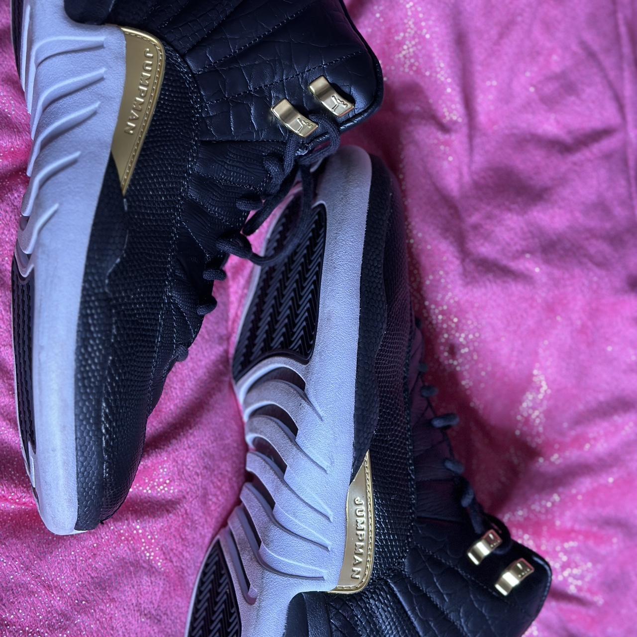 Air jordan 12 retro clearance women's black and gold