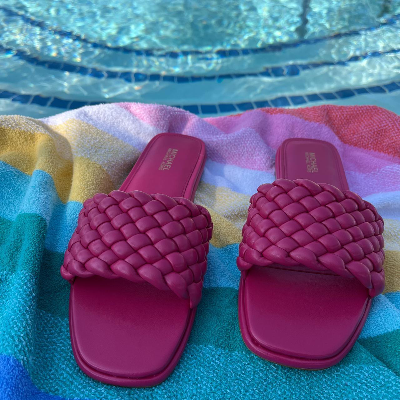 Michael kors sale pink slides