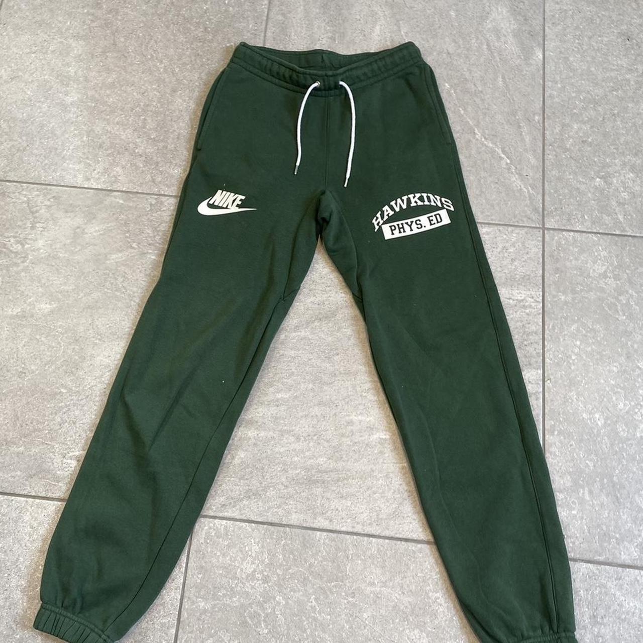 Nike stranger best sale things tracksuit