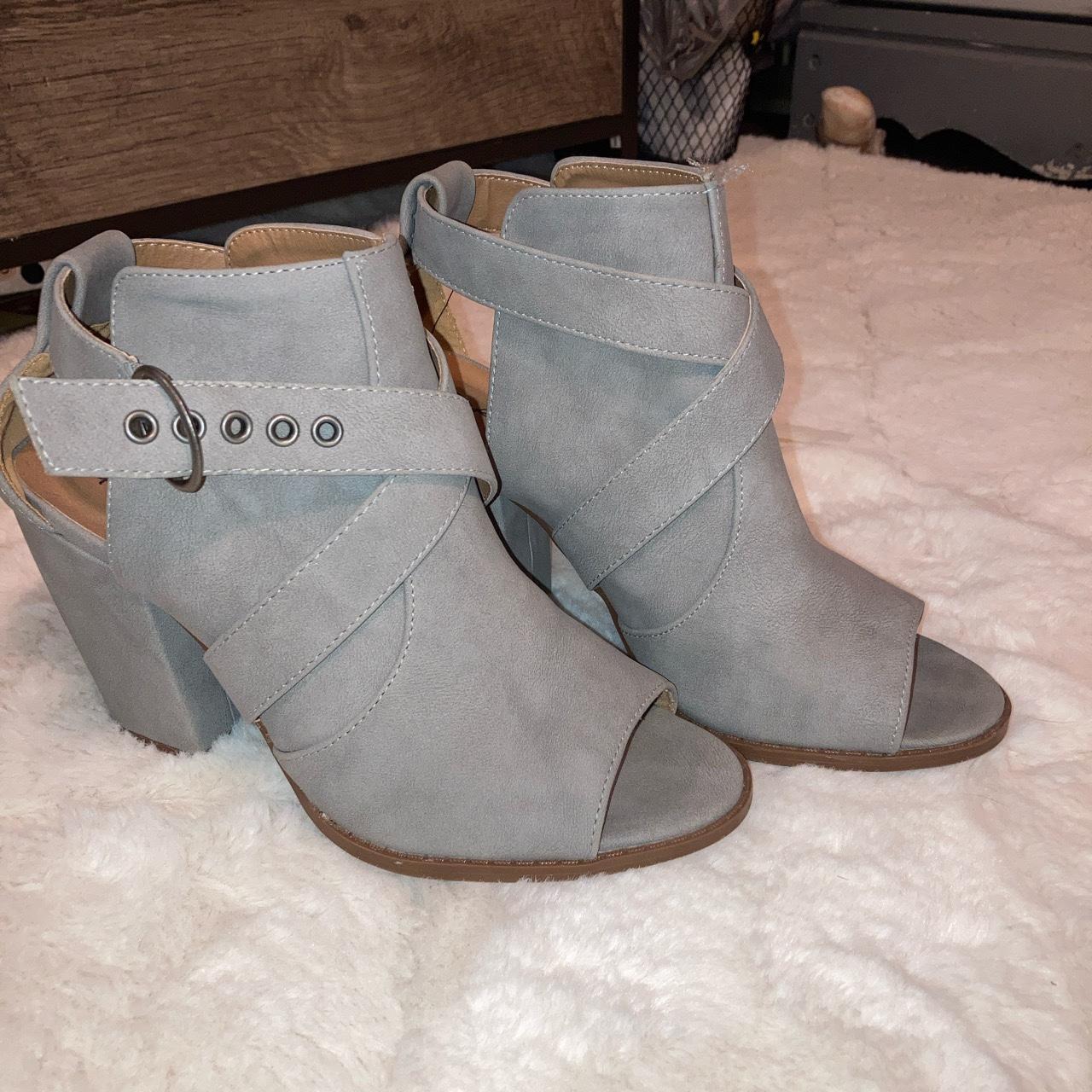 Cute grey outlet booties