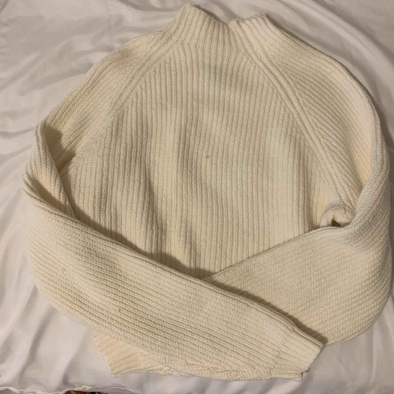 Hollister Co. Women's White Jumper | Depop