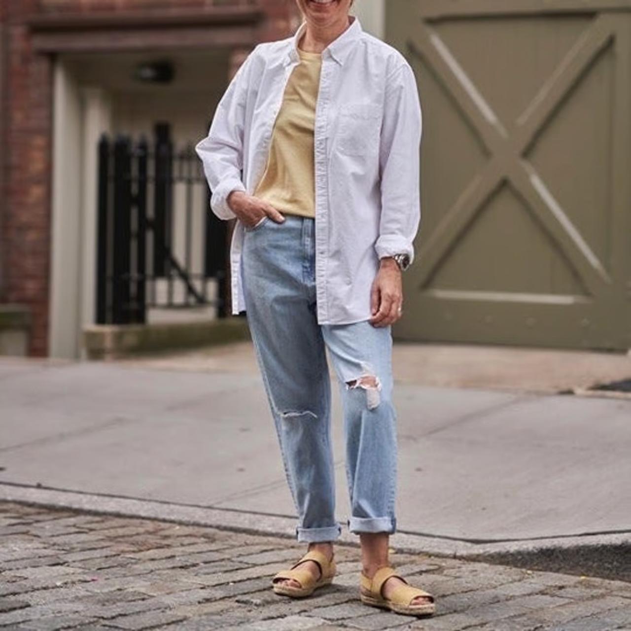 Outfit Uniqlo Denim Jeans NWT Uniqlo Distressed Peg Top High-Rise