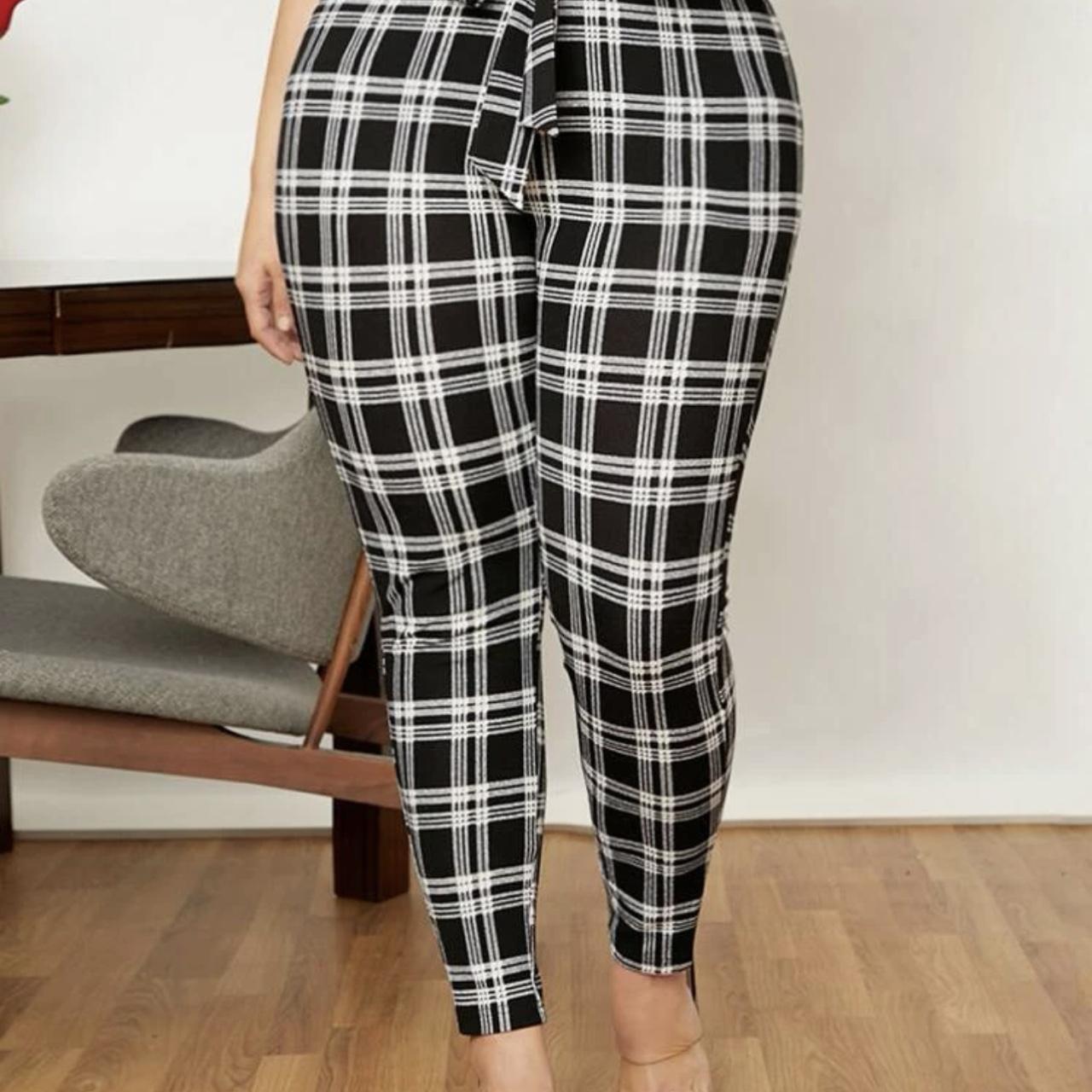 Super cute black and white plaid dress pants! Never - Depop