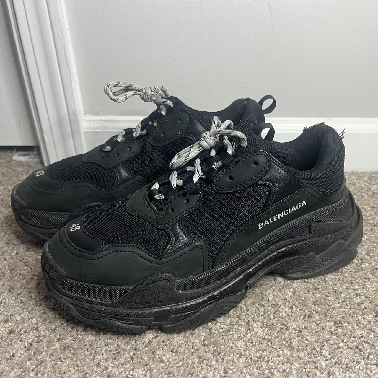 Balenciaga sneakers 2025 second hand