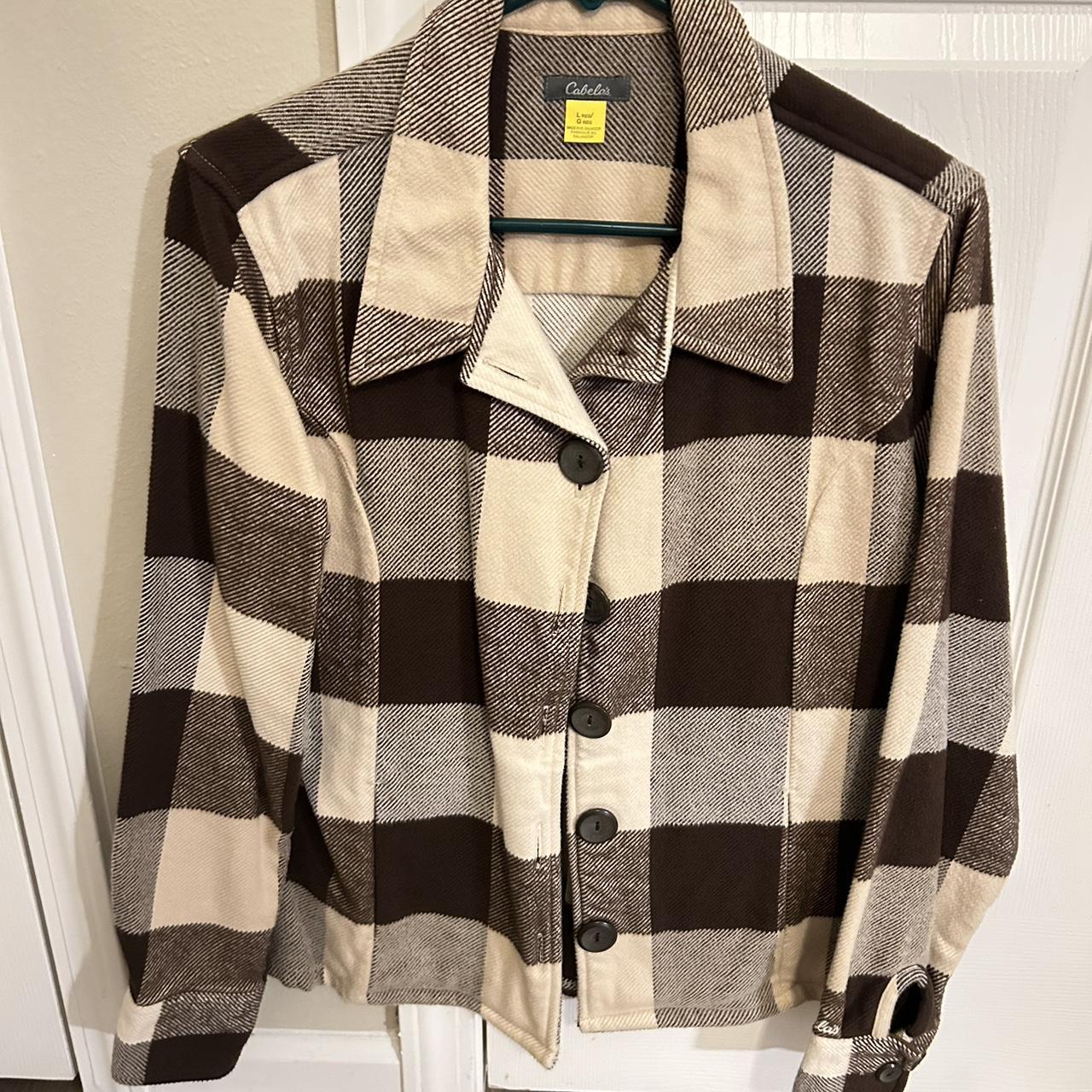 Cabela’s women’s flannel coat Size large Never worn!! Depop