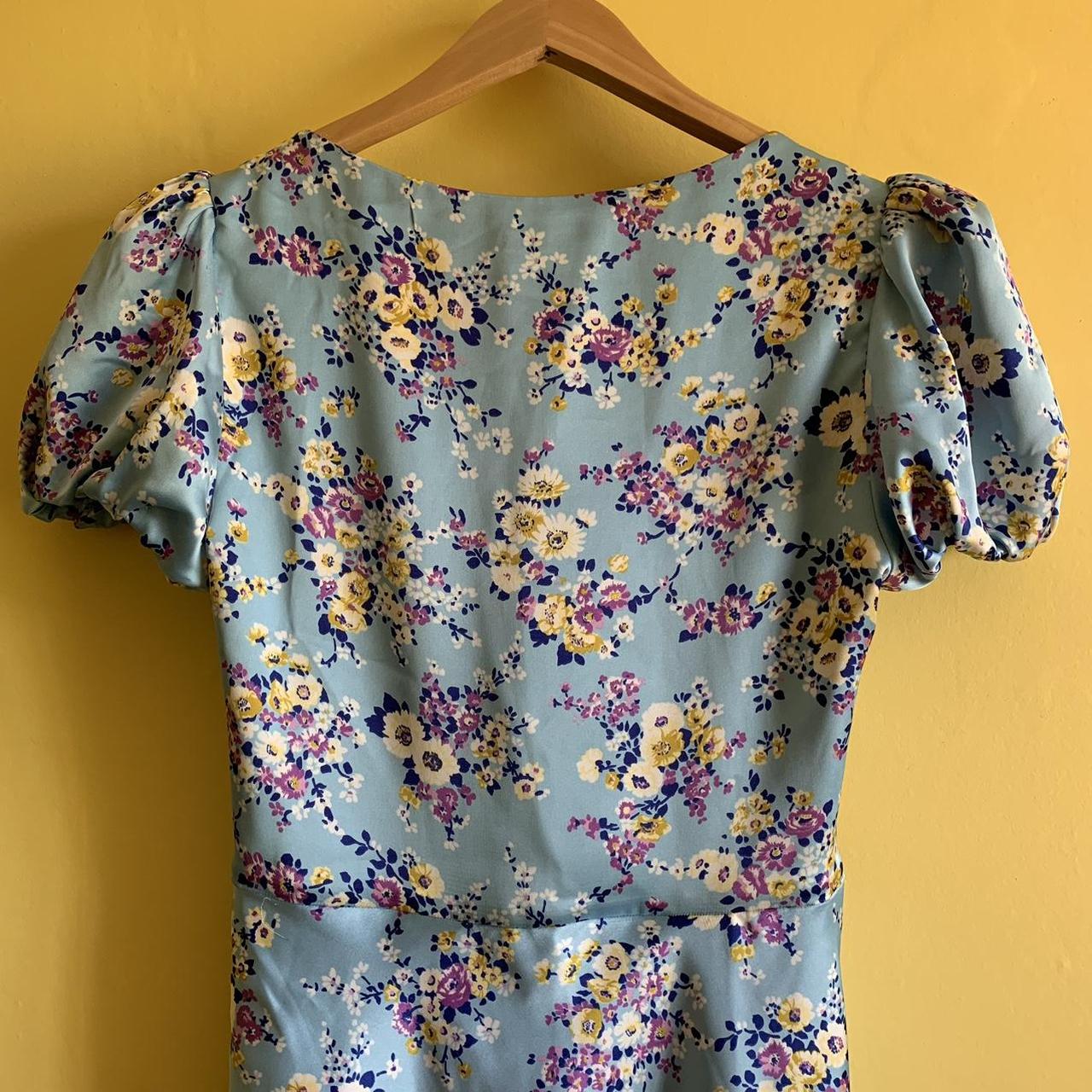 Baby blue floral mini dress with puff sleeves Such... - Depop