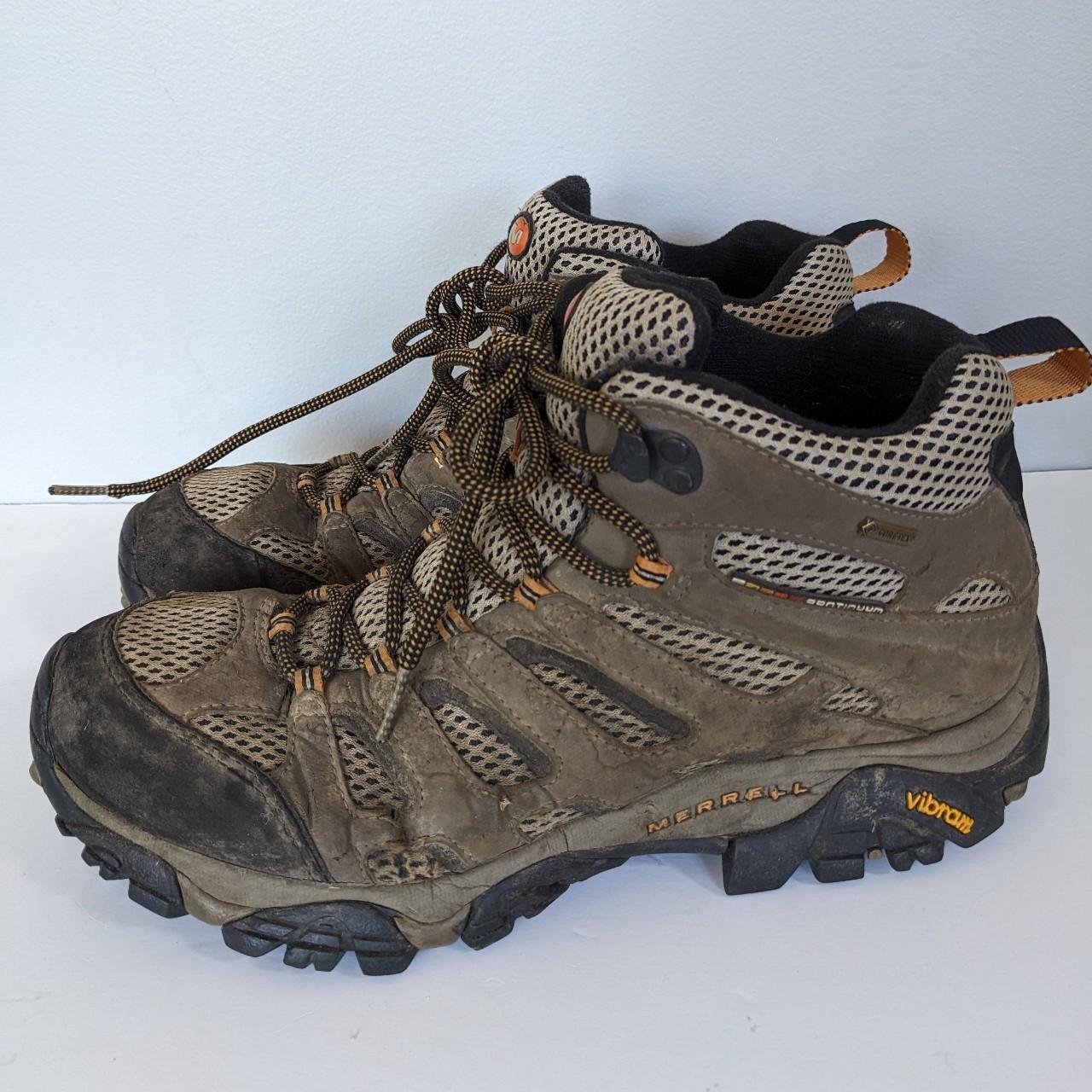 Merrell men's size 9.5 hiking boots shoes - Depop