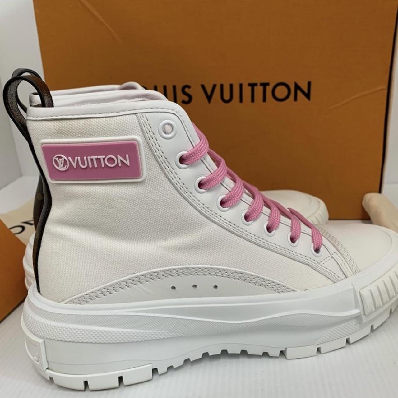 Louis Vuitton LV Trainer Sneaker WHITE. Size 8 This - Depop
