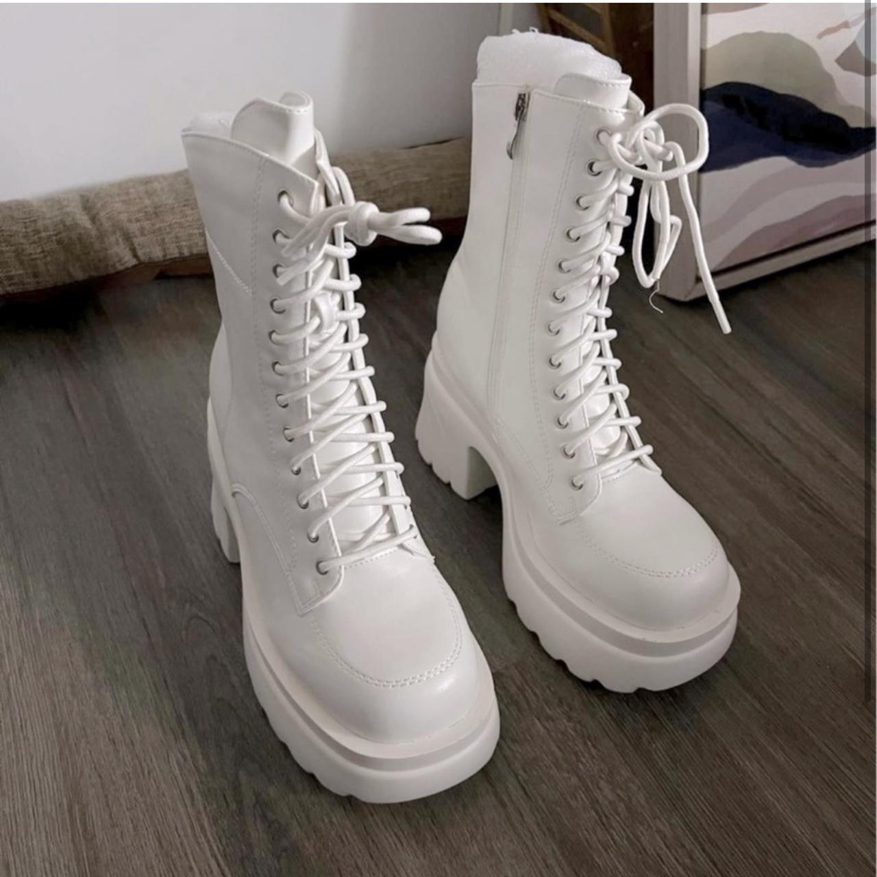 Women's White Boots | Depop