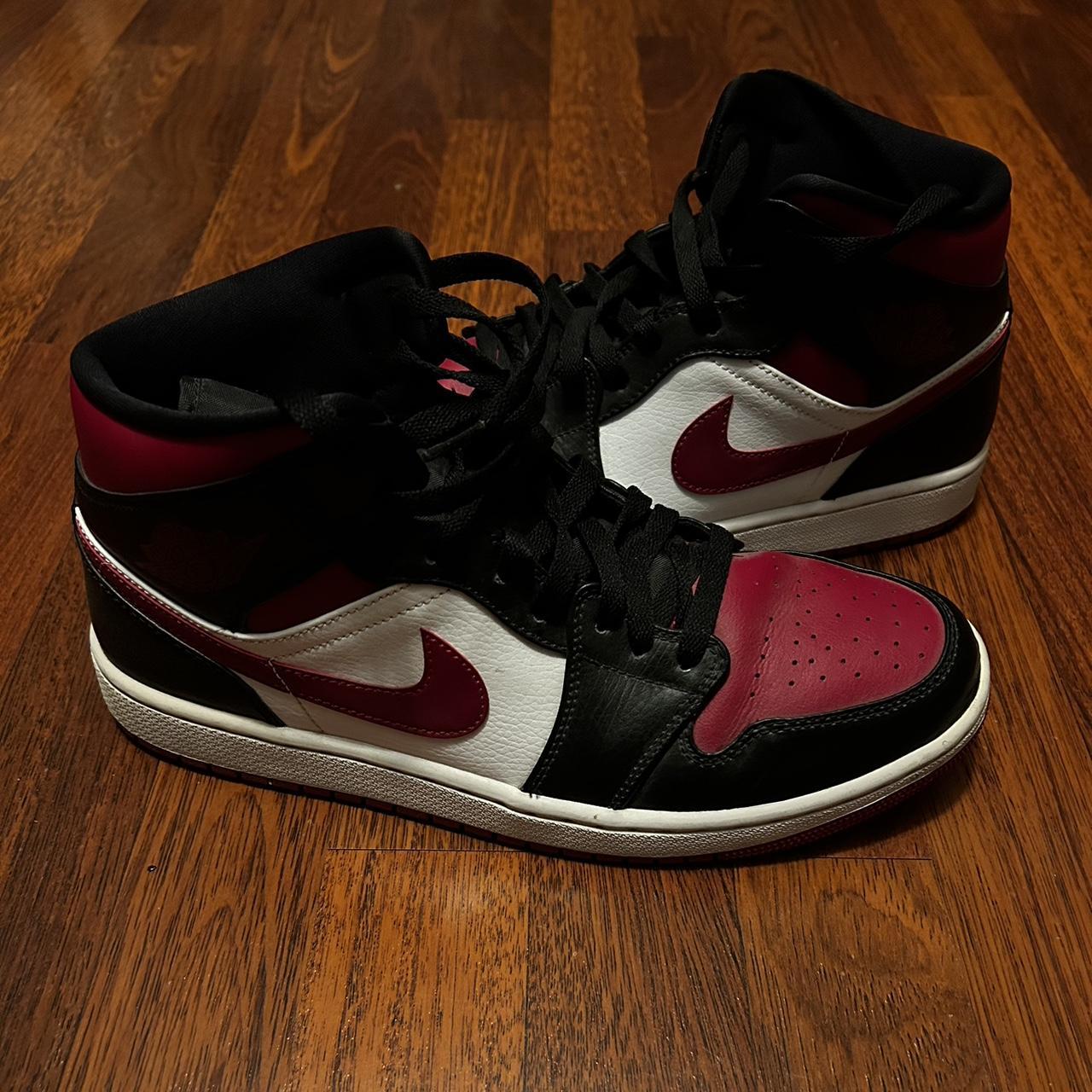 mens nike pink trainers