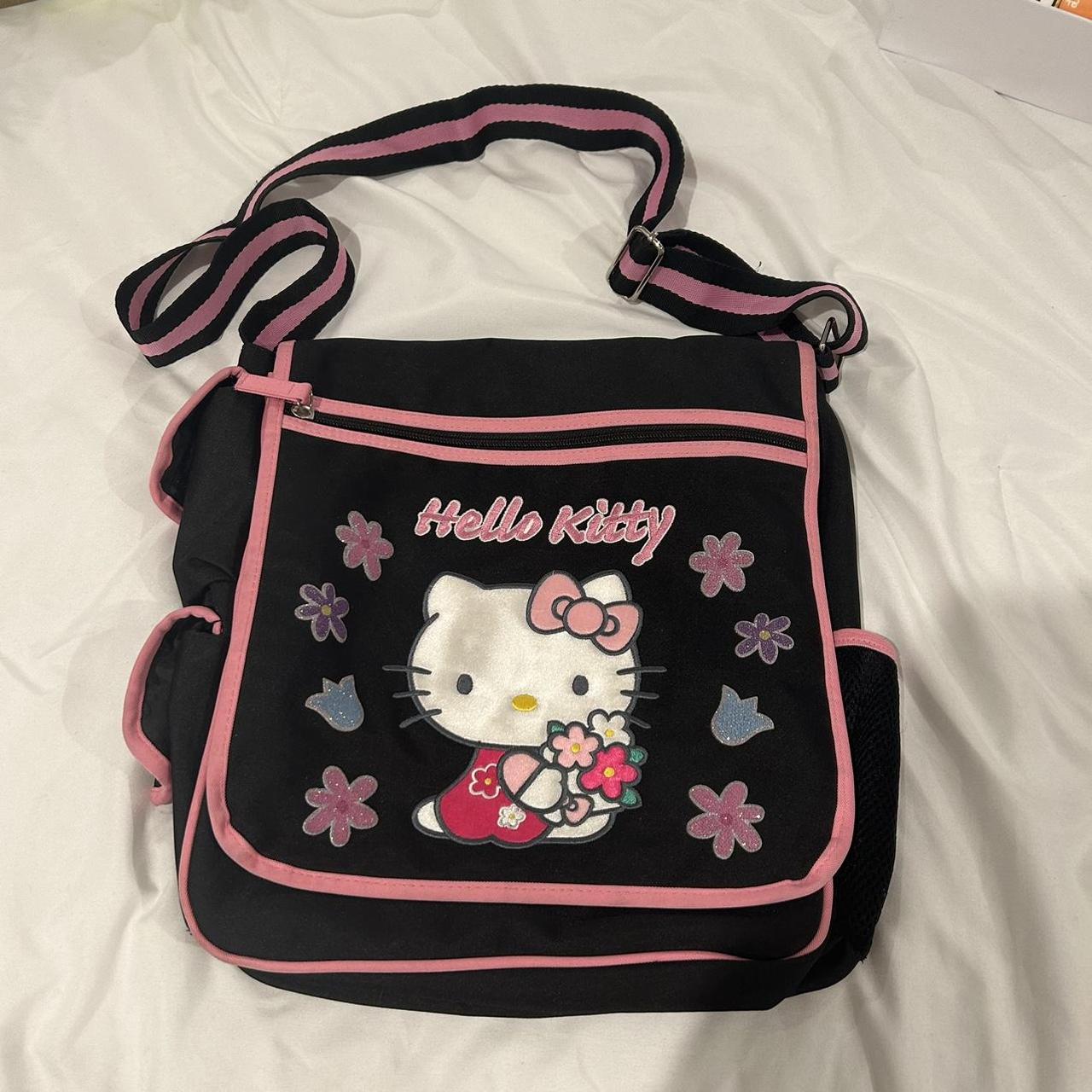 Hello kitty quilted Y2K shoulder bag from 2005 - Depop