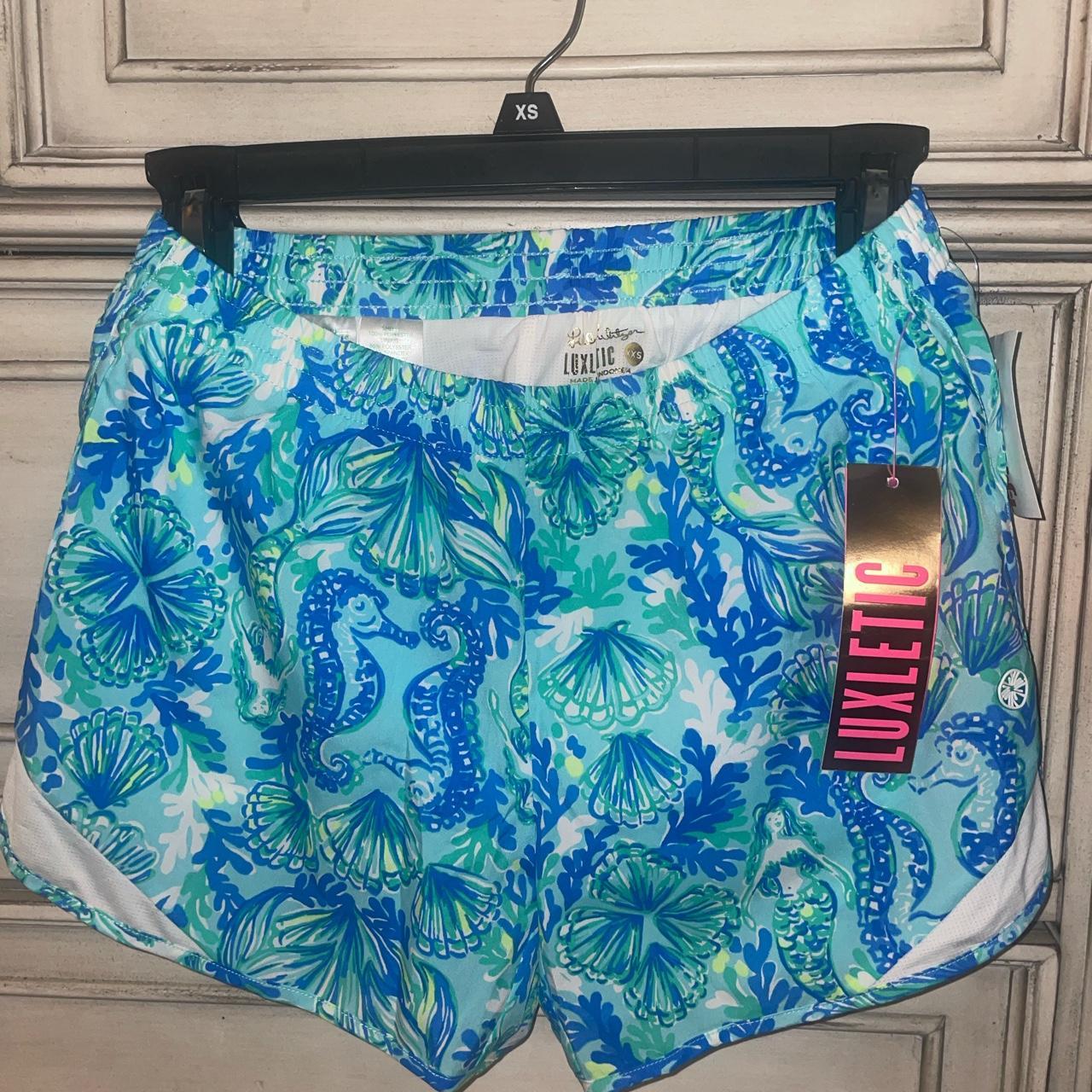 Lilly Pulitzer Women's Multi Shorts | Depop