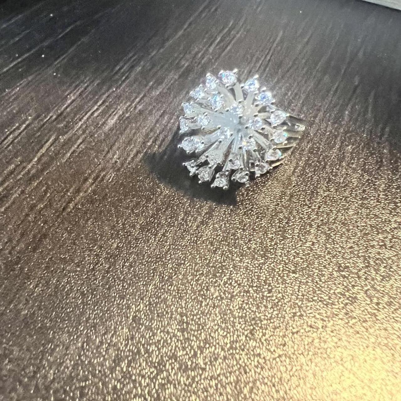 Women's Ring - Silver – Silver snowflake ring wit… - image 1