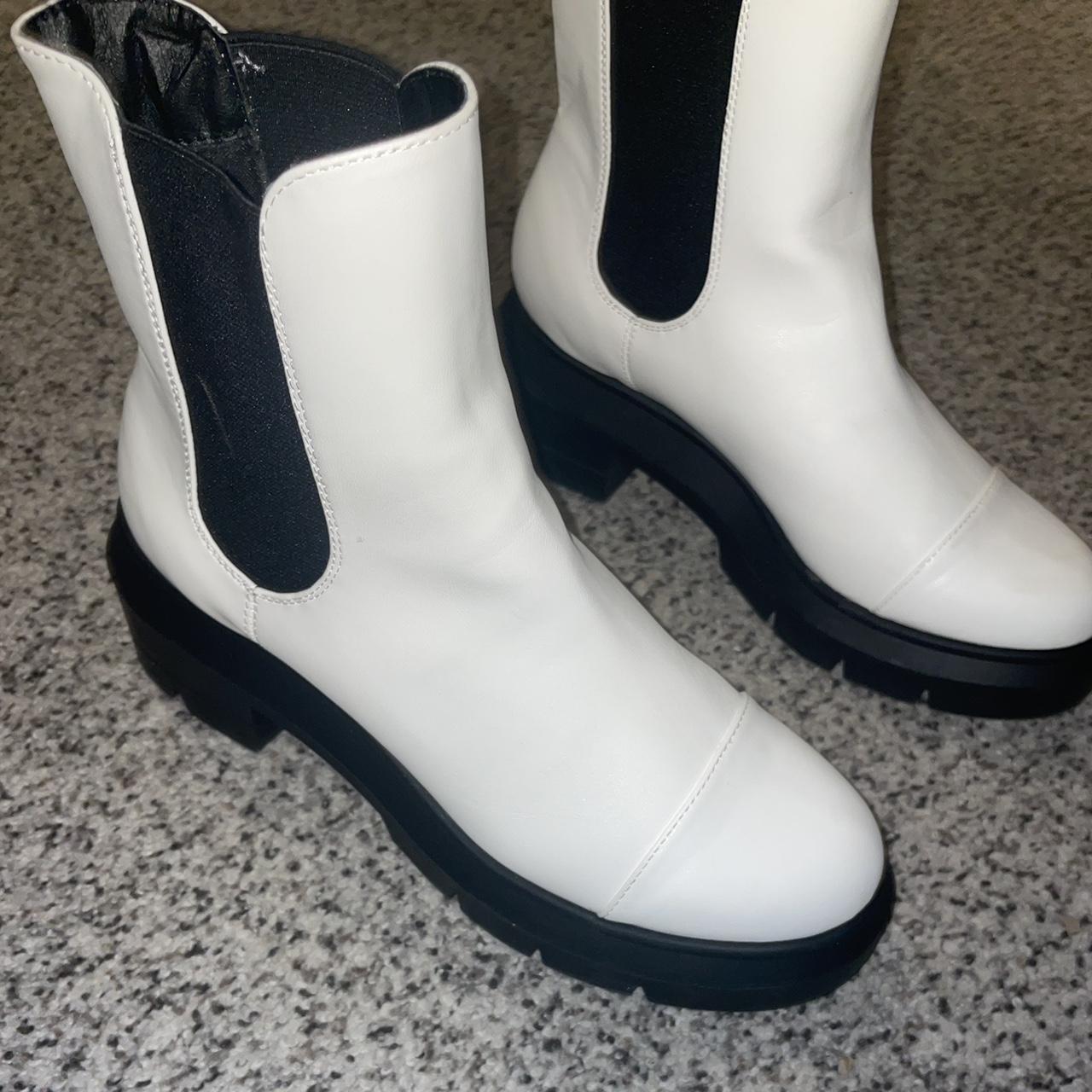 White boots 2025 charlotte russe