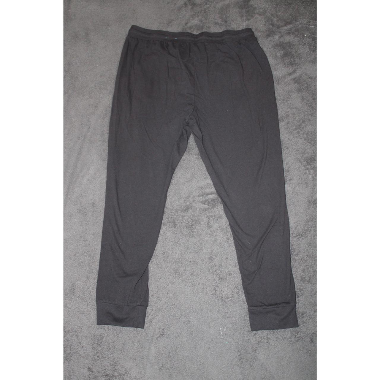 Black tek gear sweatpants