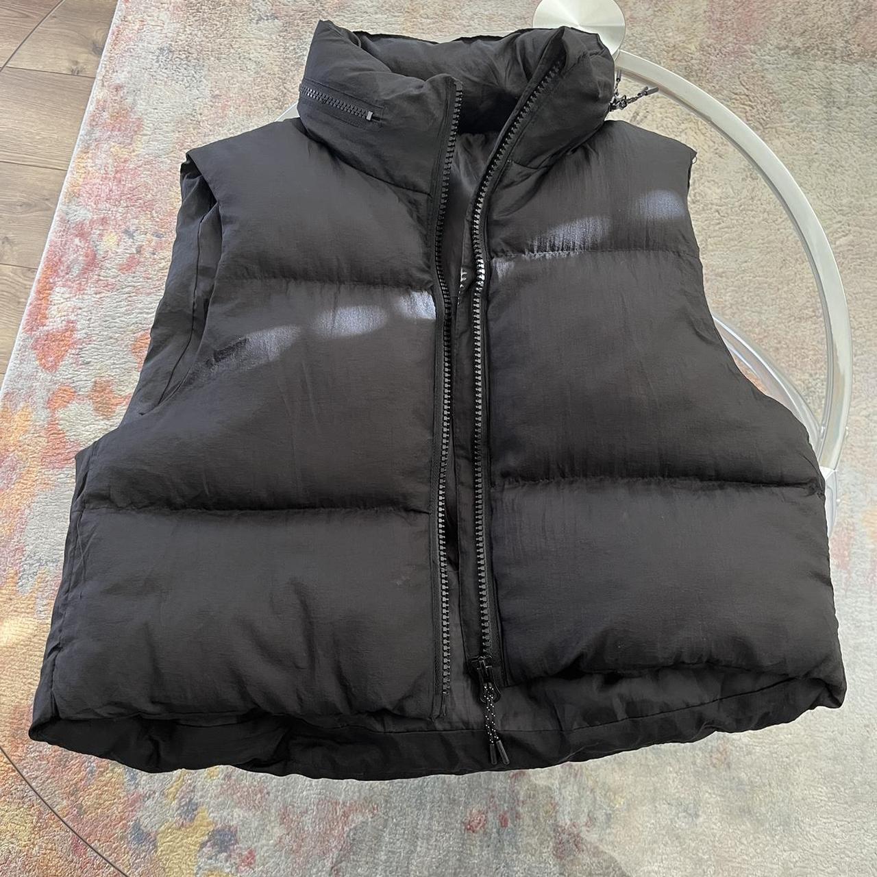 women’s cropped black puffer vest - Depop