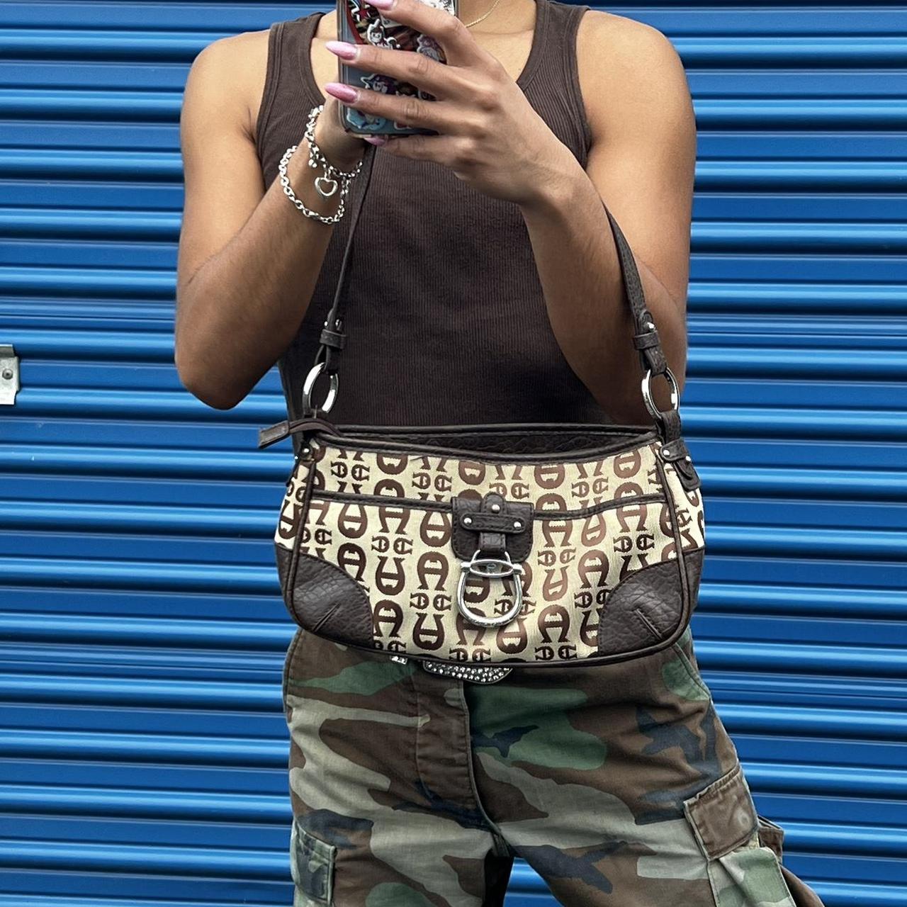 Cute Vintage Y2K Shoulder bag ️Amazing condition;... Depop