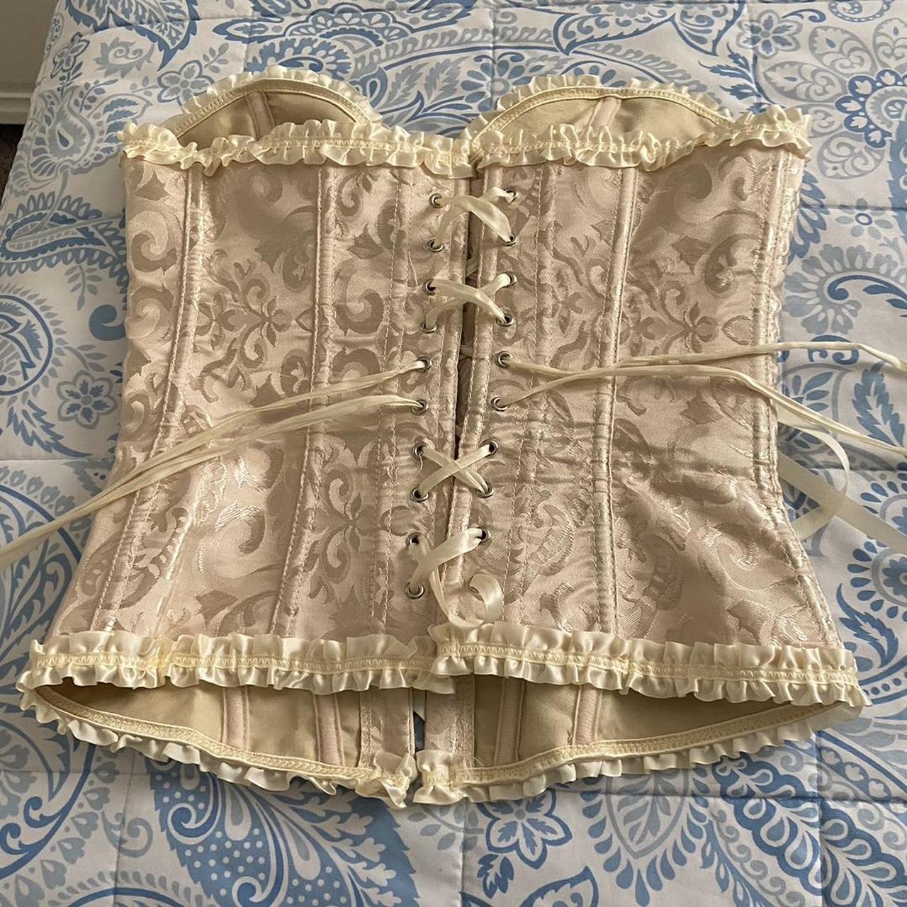 Women's Cream Corset | Depop