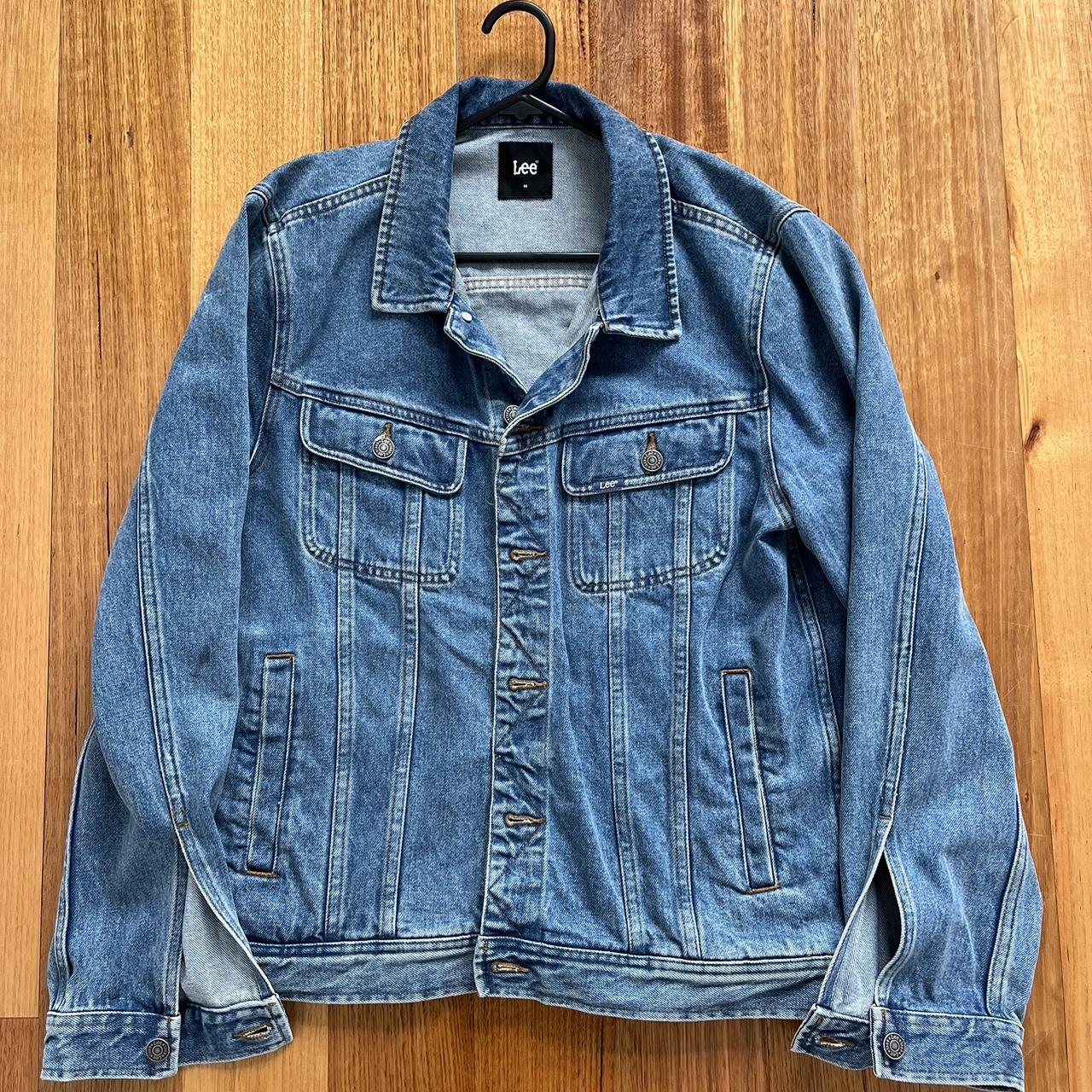 Lee denim trucker jacket. #Lee #denim #trucker #jacket - Depop