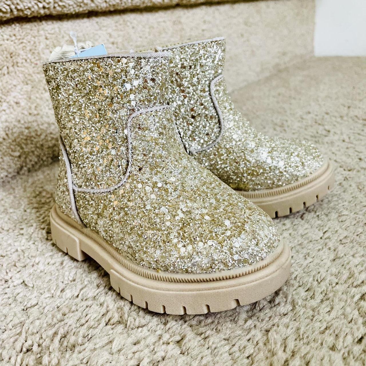 item listed by kierra_ef