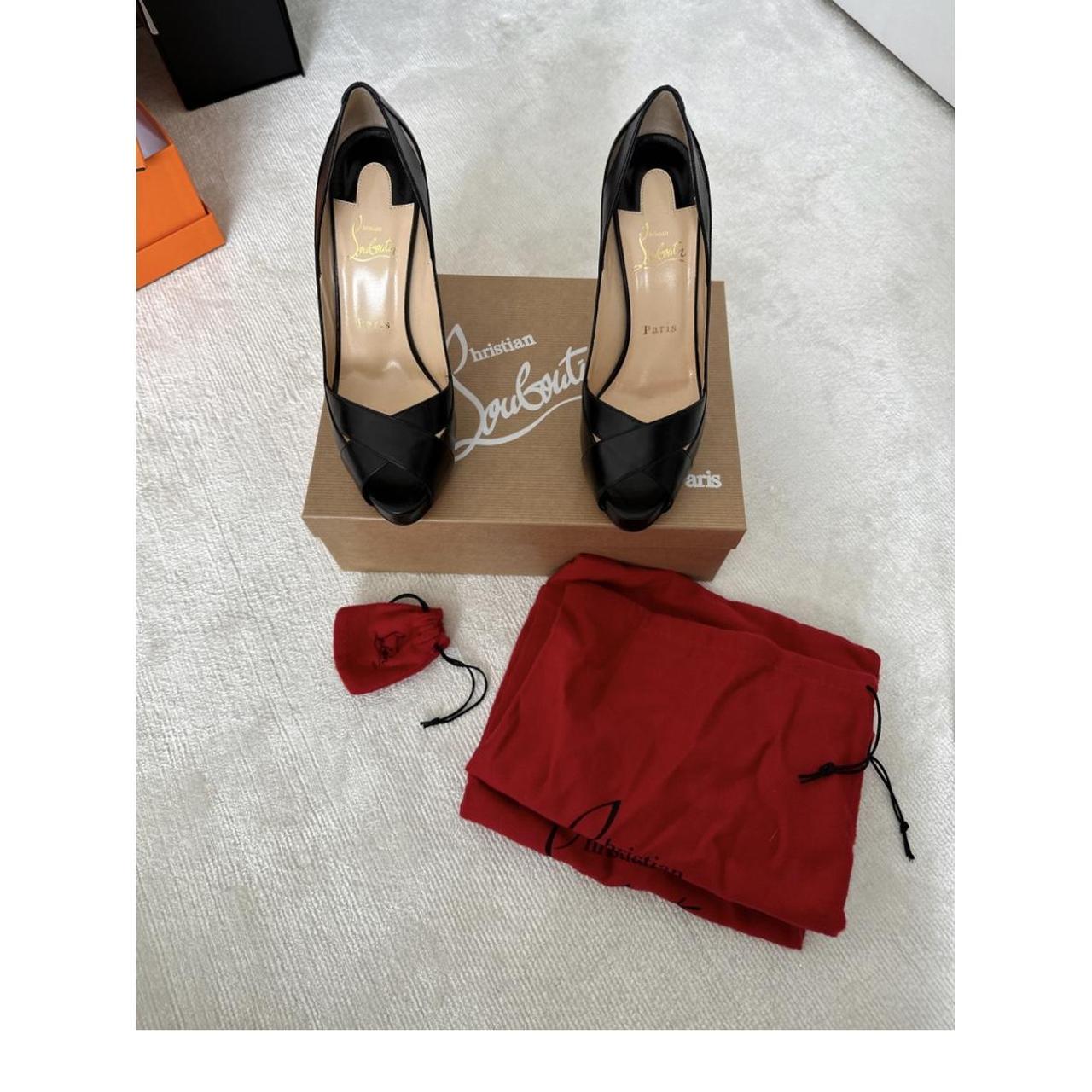 Christian Louboutin Women's Black Courts | Depop