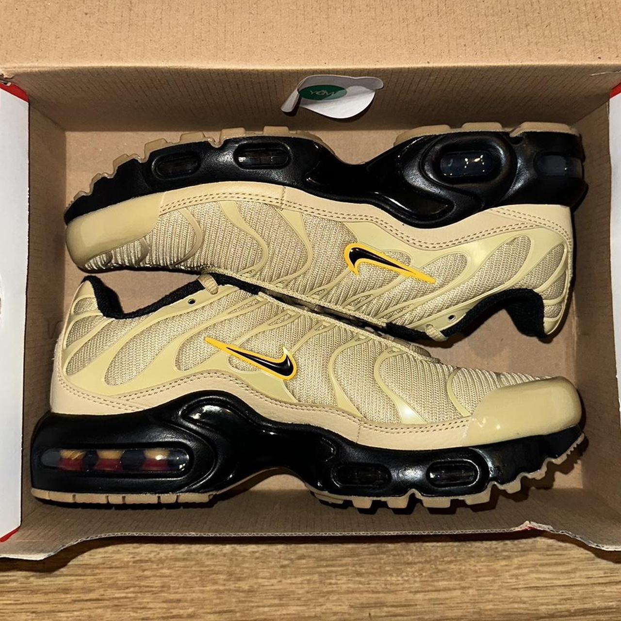 nike air max plus gold womens