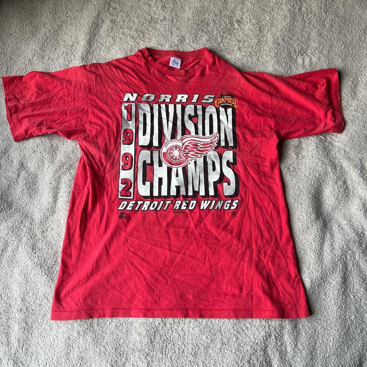 90s Detroit Red Wings T-Shirt Size - - Depop