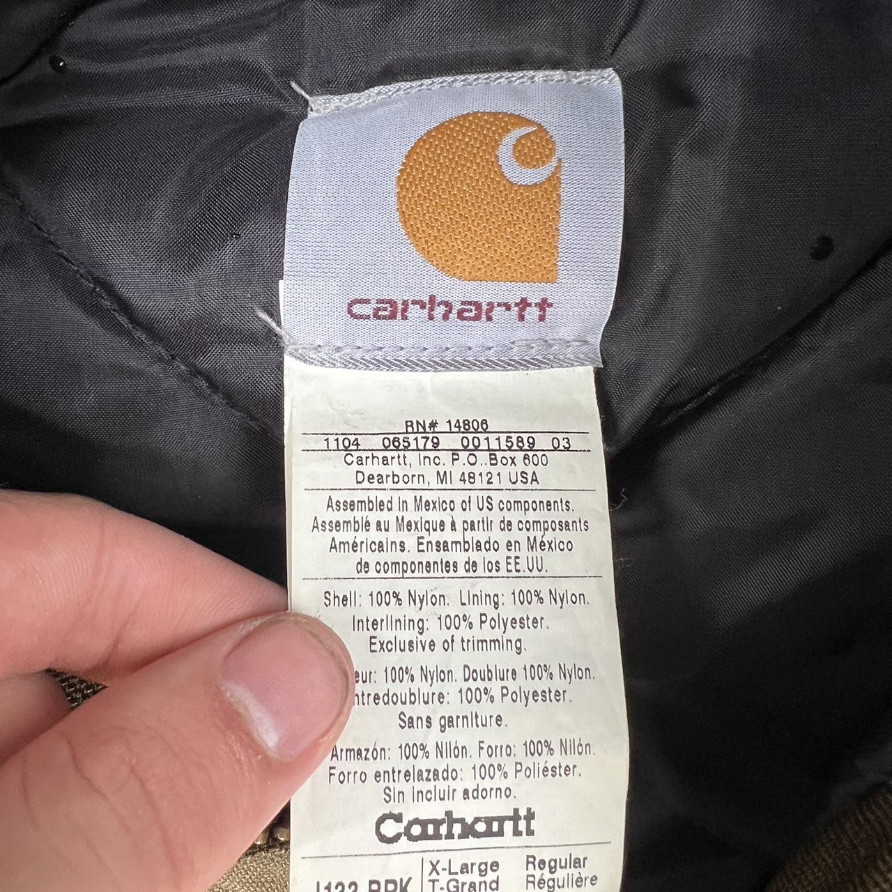 Heavy duty Carhartt winter jacket! In good condition... - Depop