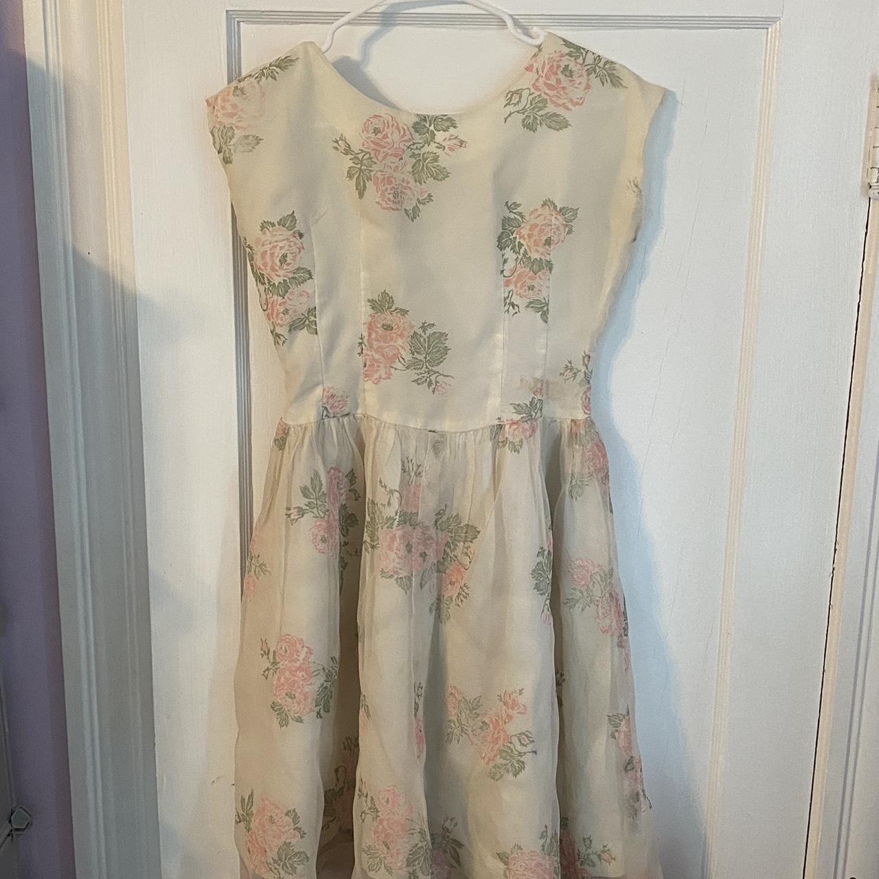 Beautiful off-white vintage dress with floral... - Depop