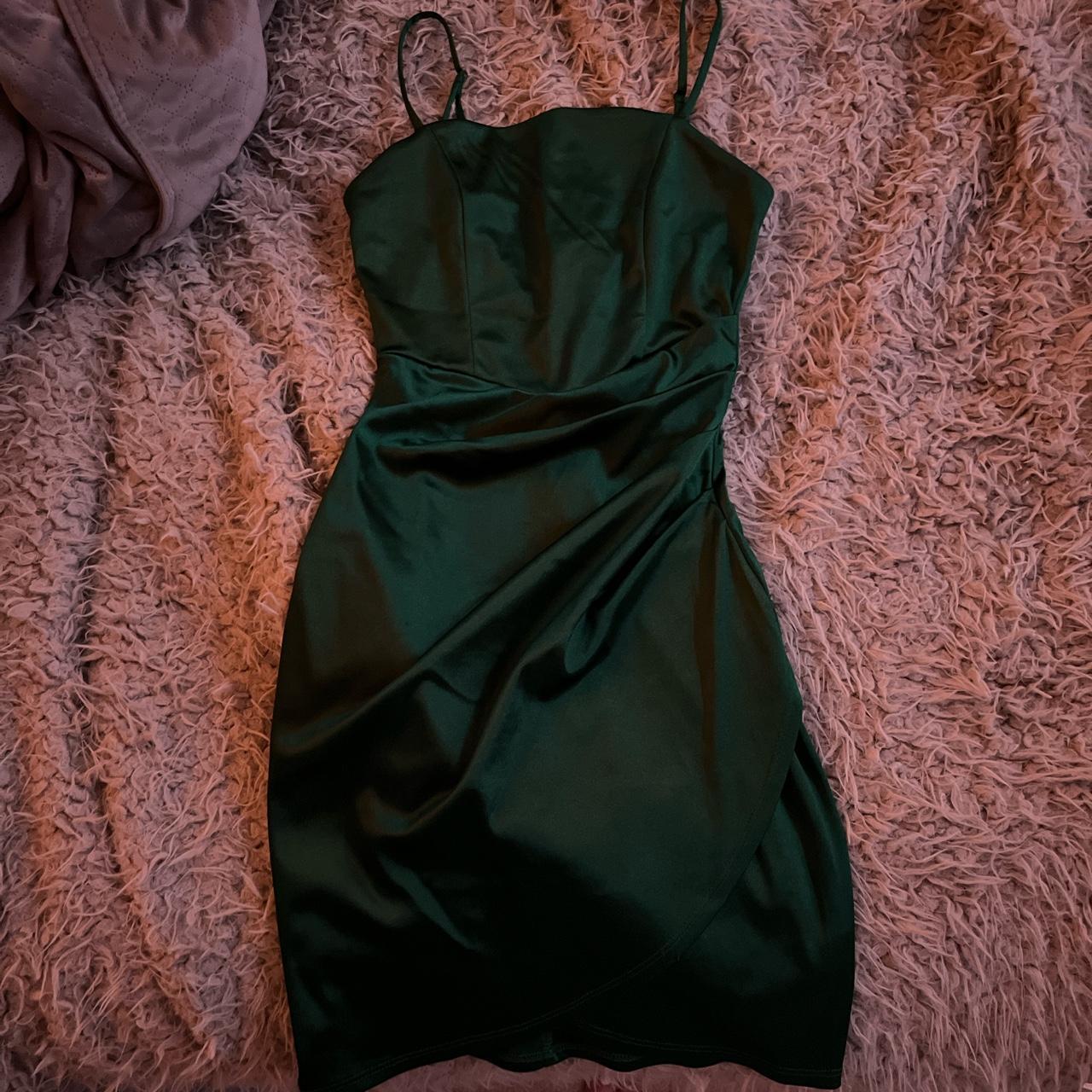 Macy's Women's Green Dress Depop