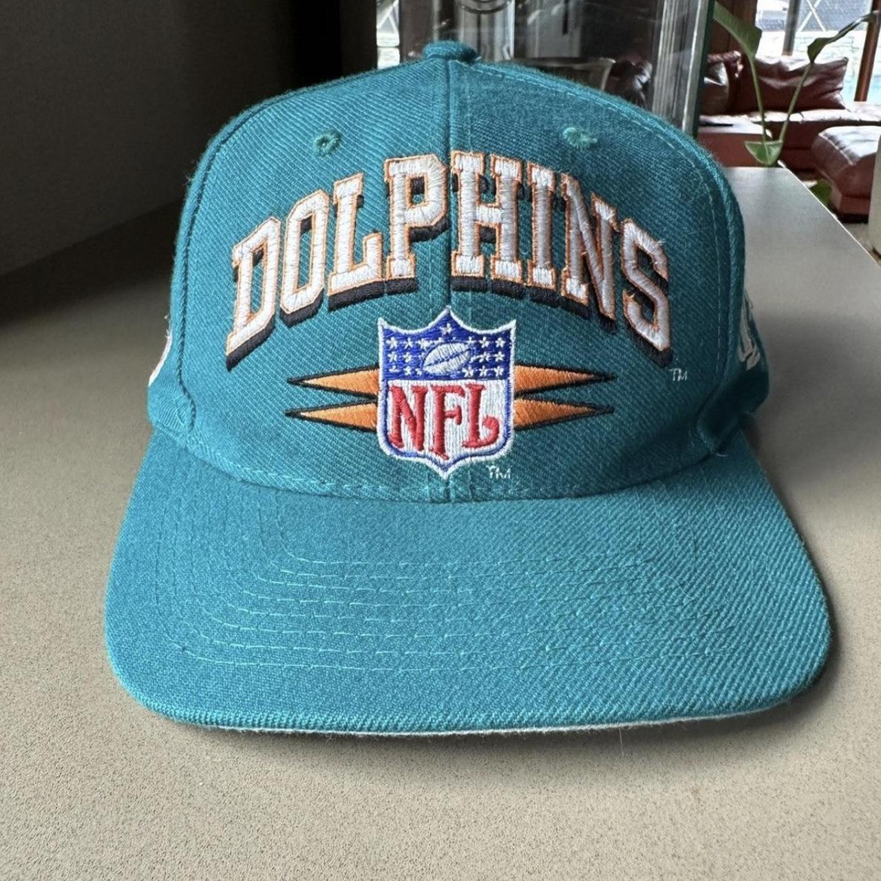 Popular Vintage Logo Athletic Miami Dolphins Sharktooth Snapback Hat Cap 90’s NFL