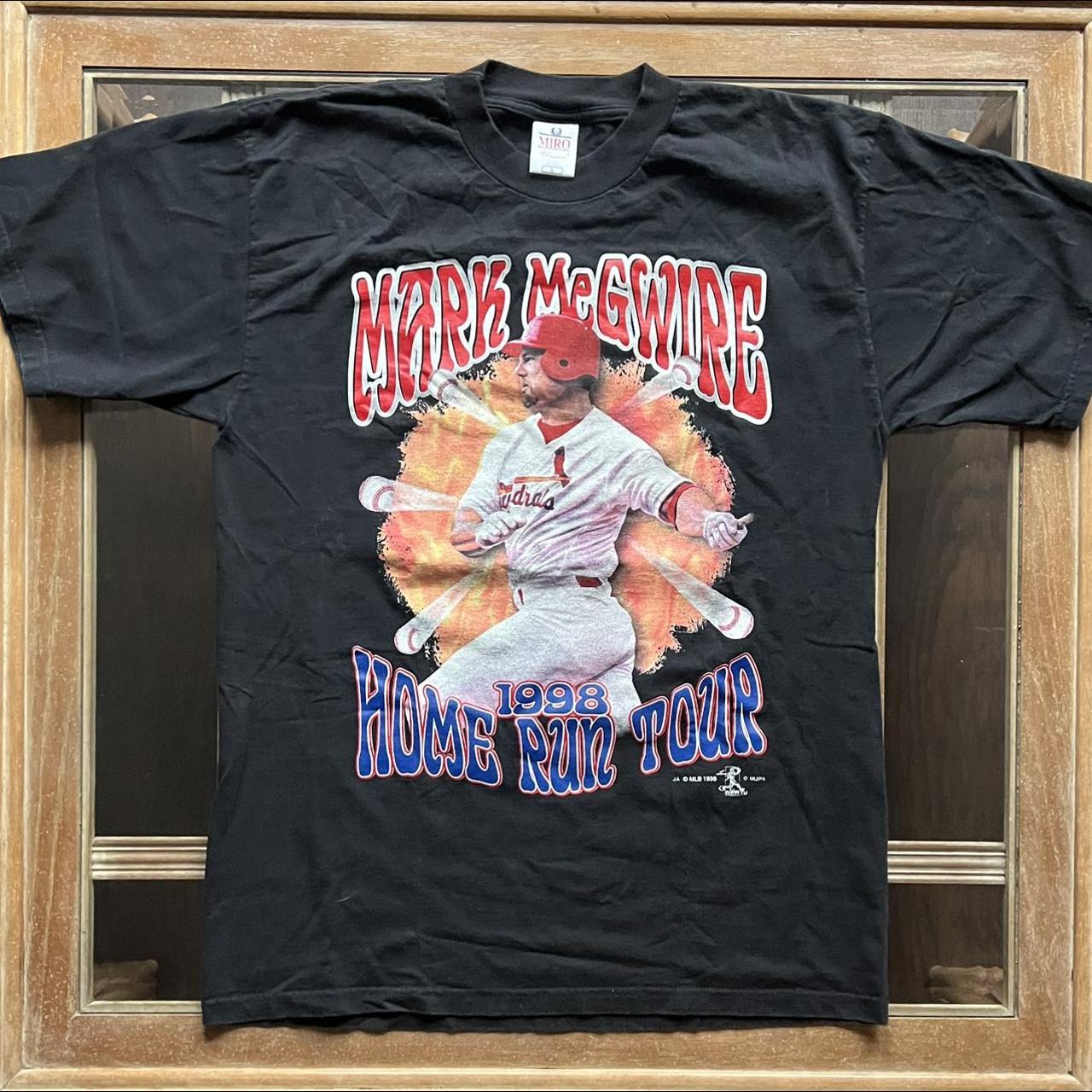 Vintage 1998 Mark McGwire “In Pursuit of 62” T-Shirt - Depop