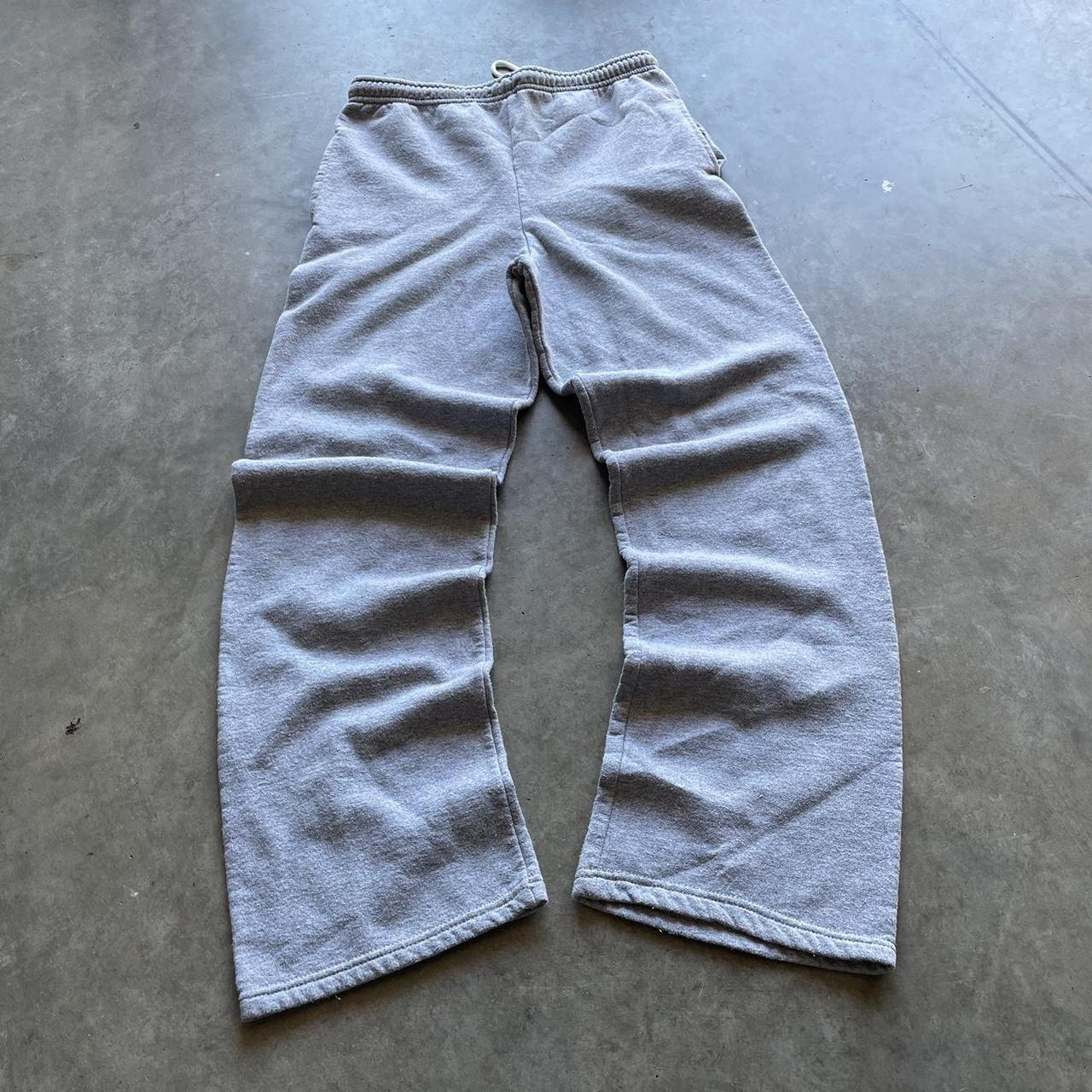 Y2k Ultra Baggy Grey Sweatpants Size M 🔹 Depop