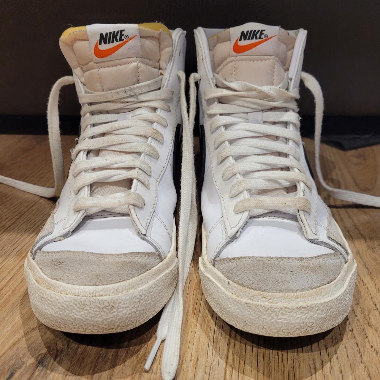 womens size 6 nike shoes