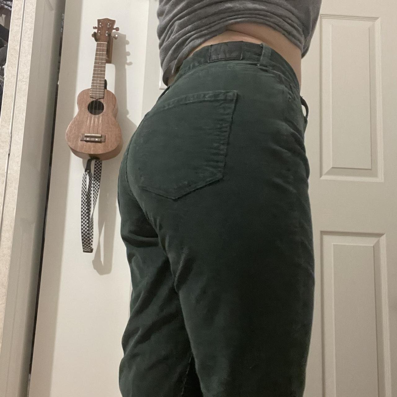 American Eagle Women's Green Jeans Depop