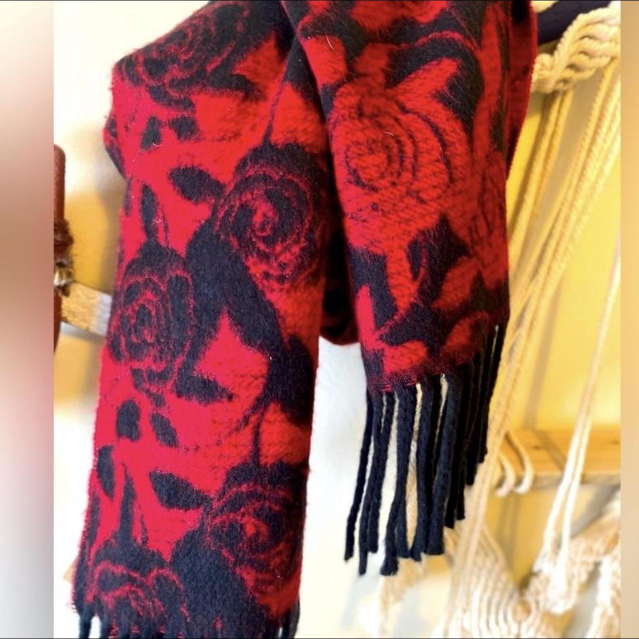 Macy's Women's Scarfwraps Depop