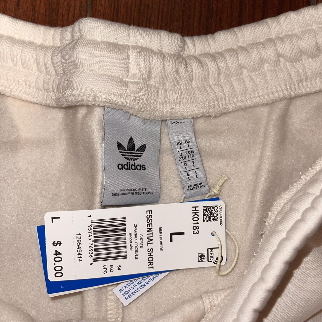 Adidas Men's Cream Shorts Depop