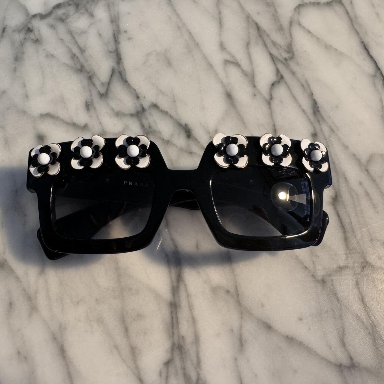 prada poeme flower sunglasses