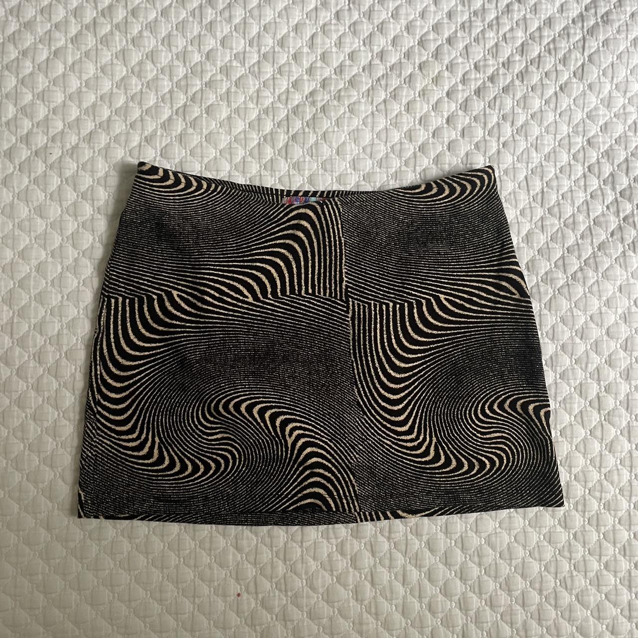 urban outfitters mini skirt super cute for going... - Depop