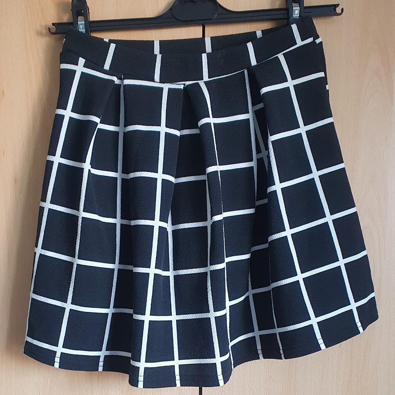 Black and white checkered skirt boohoo hotsell