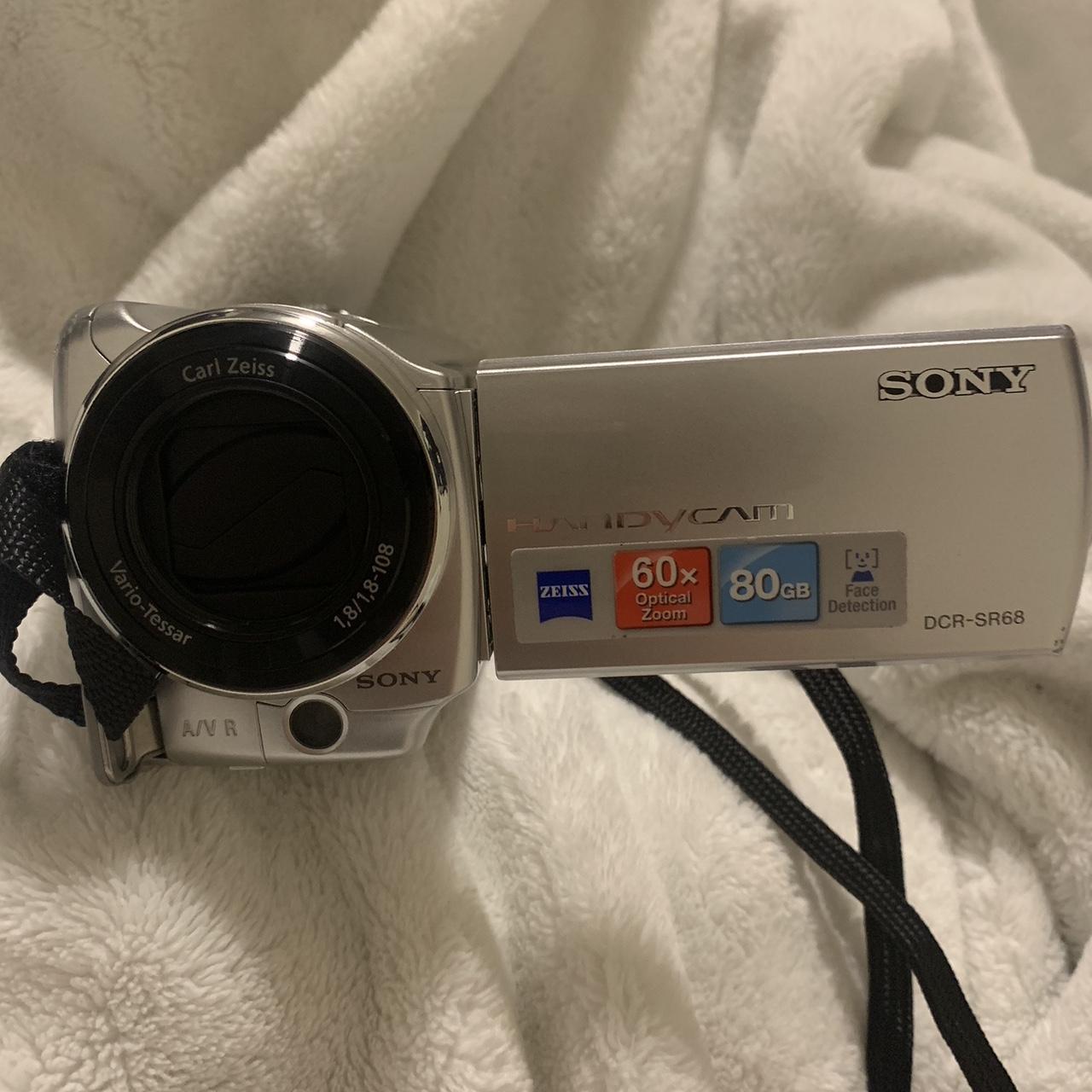 Sony Handycam DCRSR68 2010 Model 60x Zoom Amazing... Depop