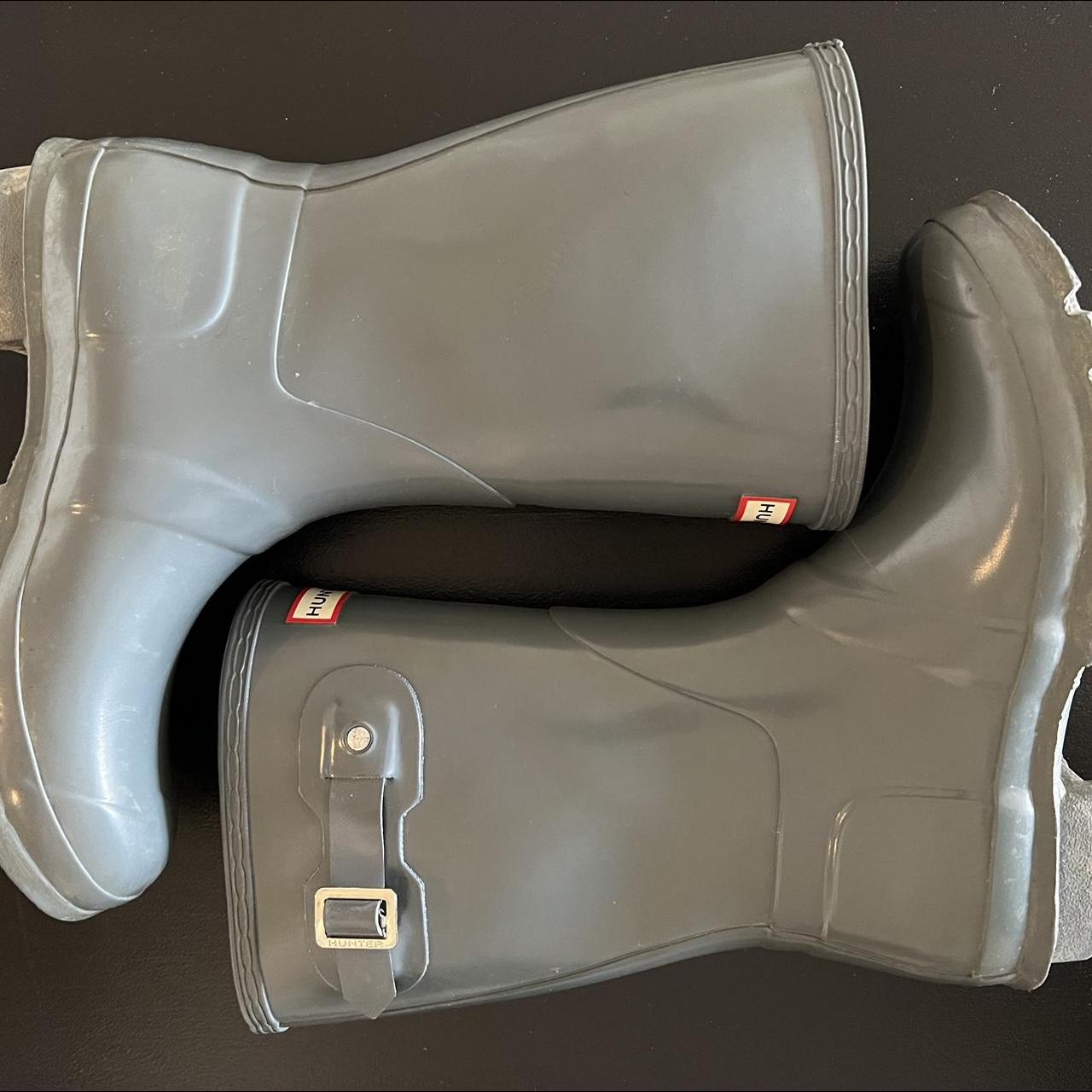 Hunter Women's Grey Boots Depop