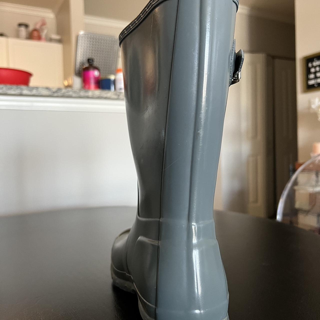 Hunter Women's Grey Boots Depop