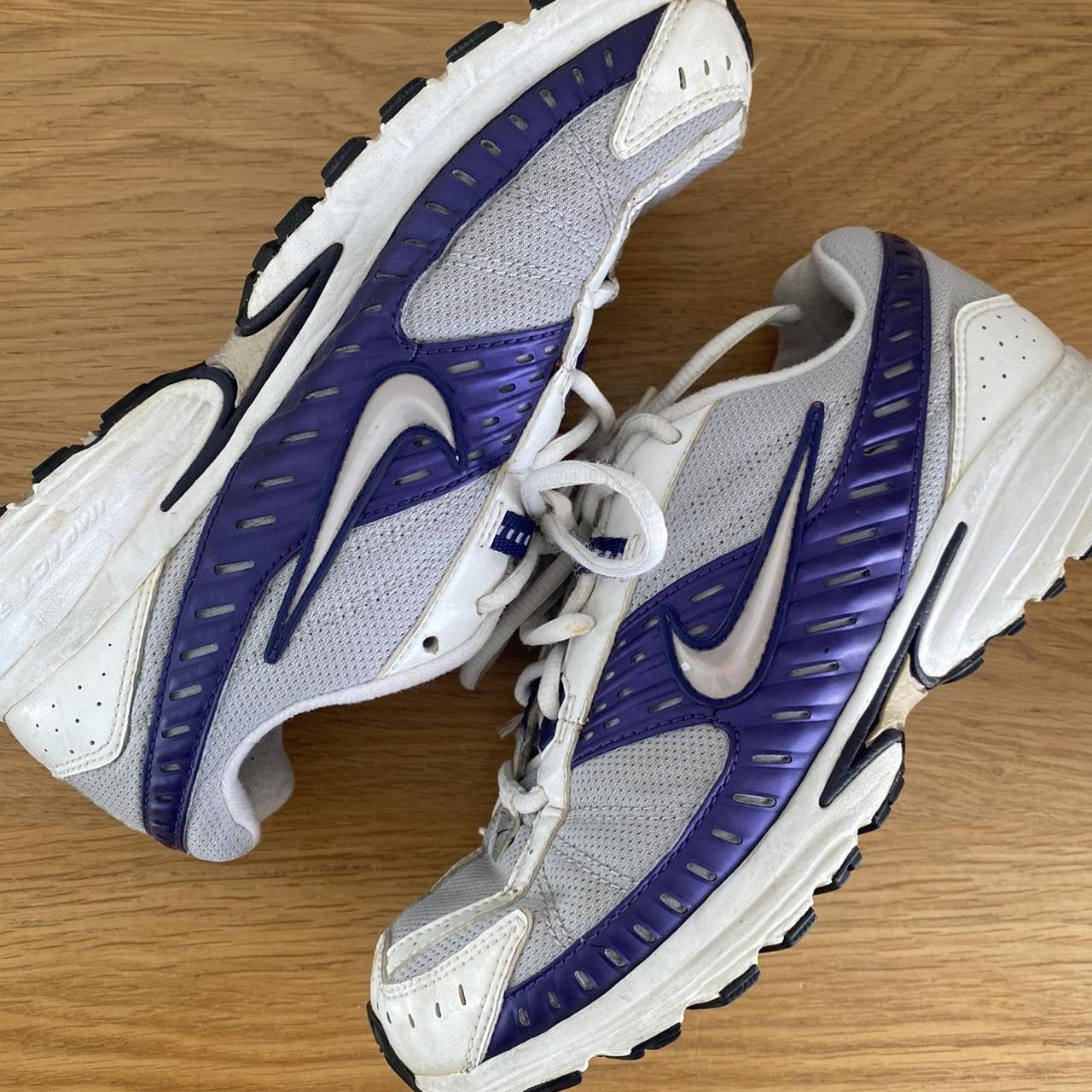 classic nike runners