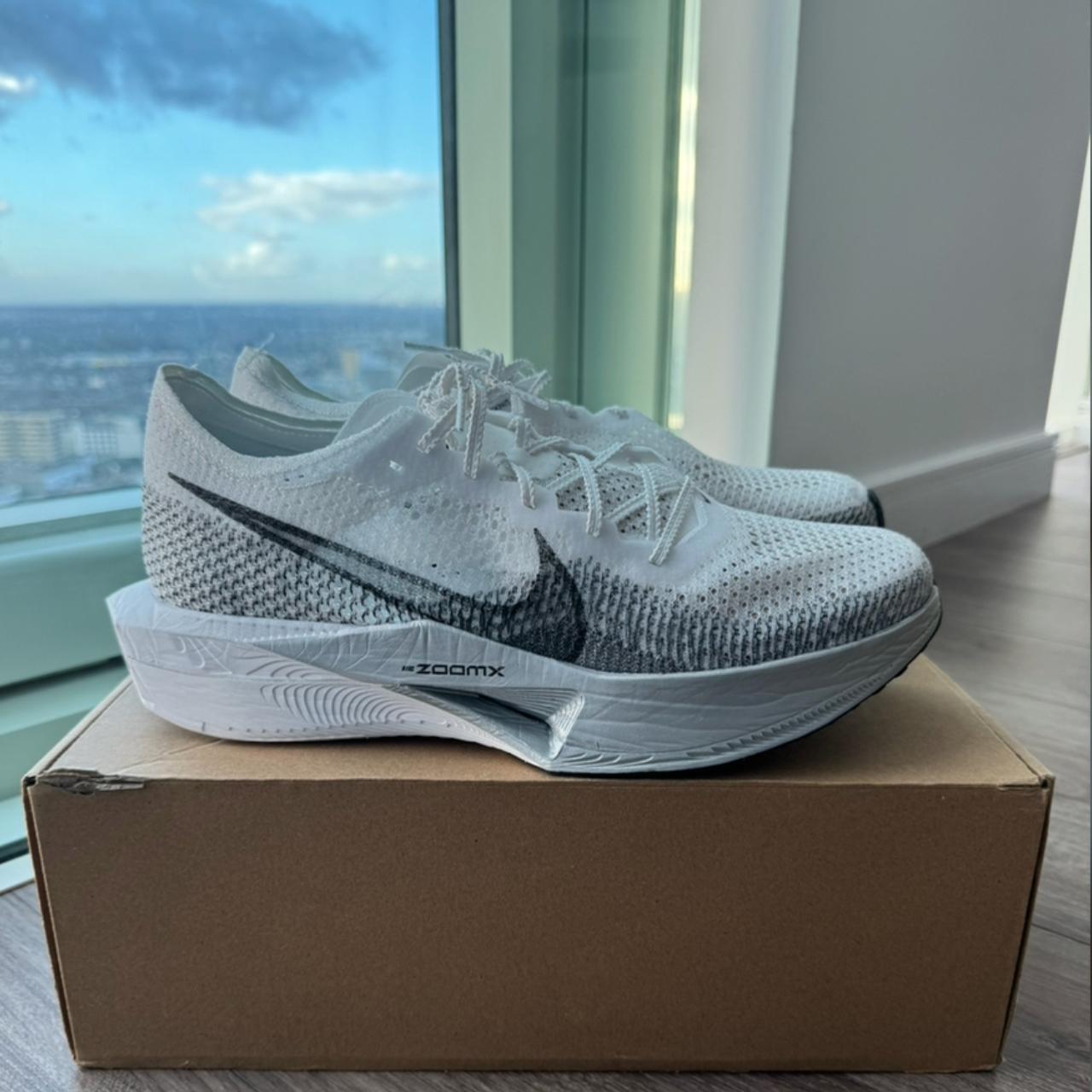 vaporfly size 11