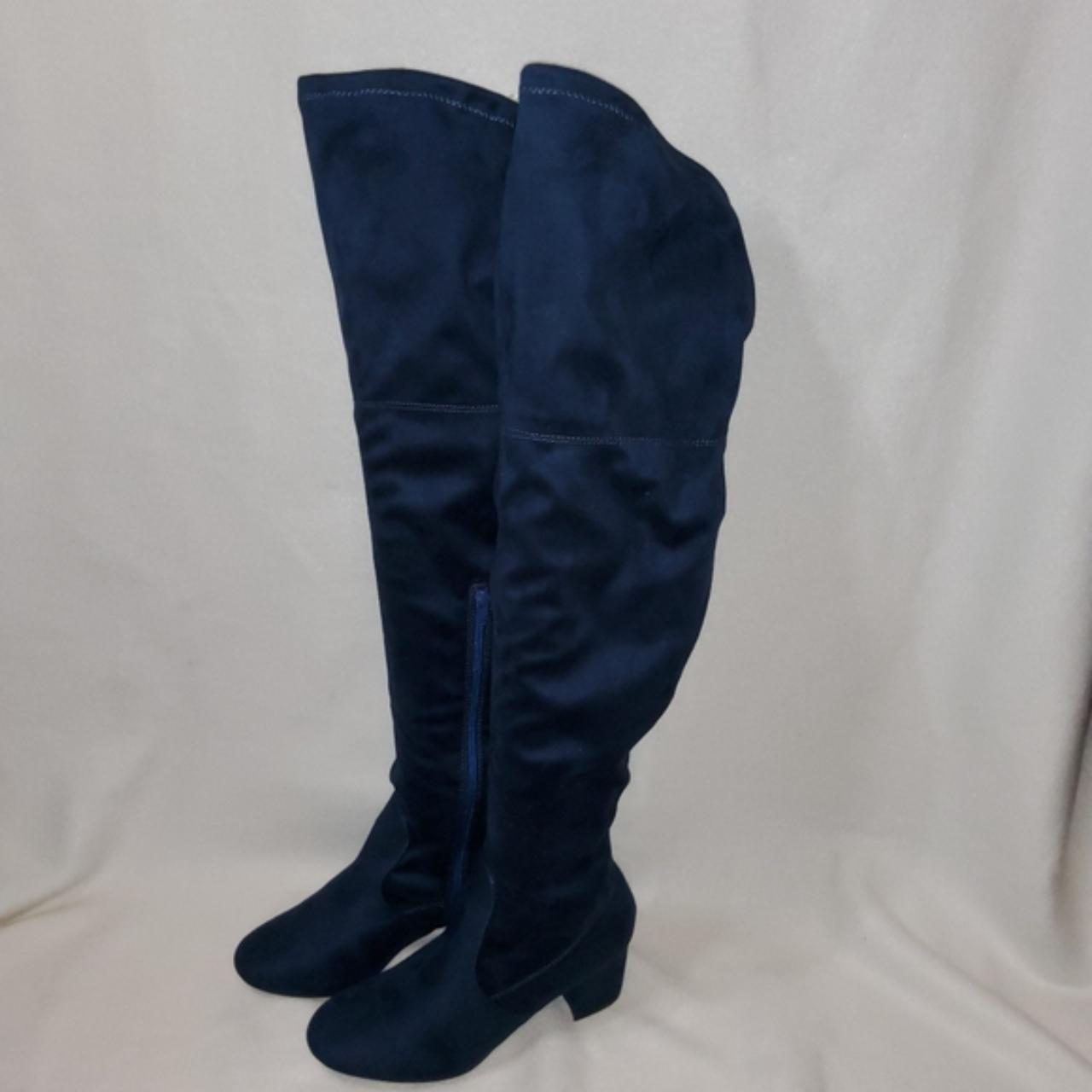 Women s Size 10W Navy Blue Suede Like Boots Lane. Depop