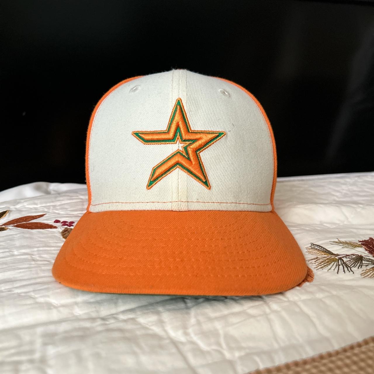 HOUSTON ASTROS NIKE HAT Great condition. Stickers - Depop