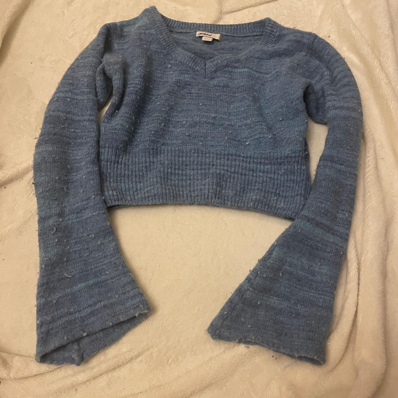 Subdued blue crop jumper Size s I love the flare... - Depop