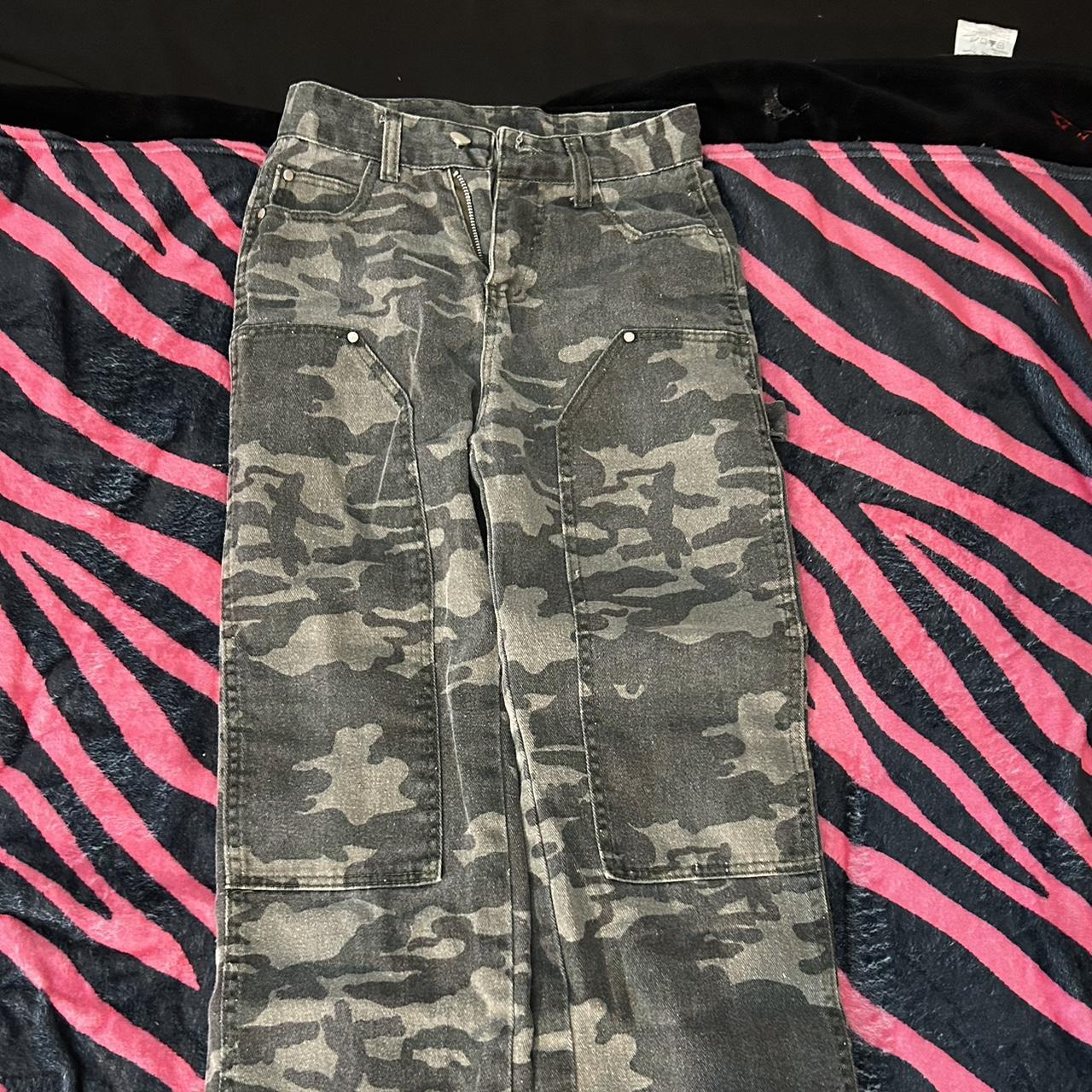 Green army jeans y2k streetwear cargo armycargos Depop