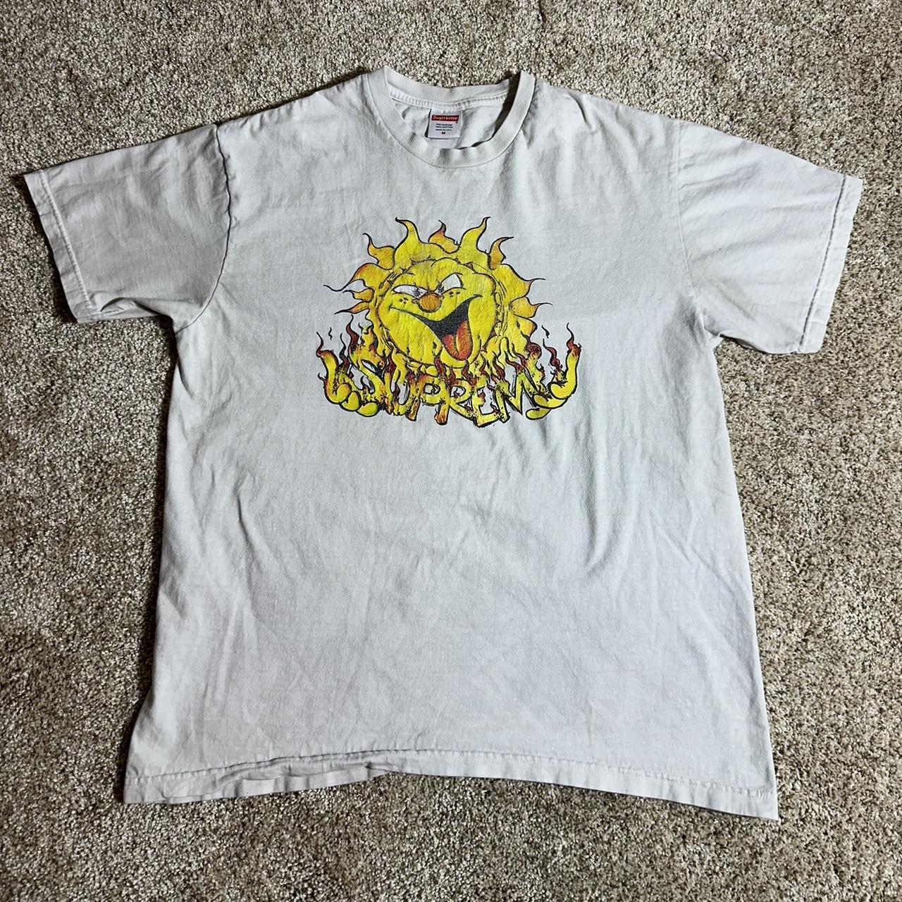 Supreme Sun Tee •graphic is cracking #supreme... - Depop